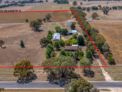 1047 Great Alpine Road, Tarrawingee