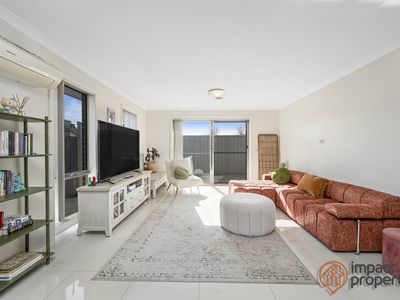 52 Lawrenson Circuit, Jacka