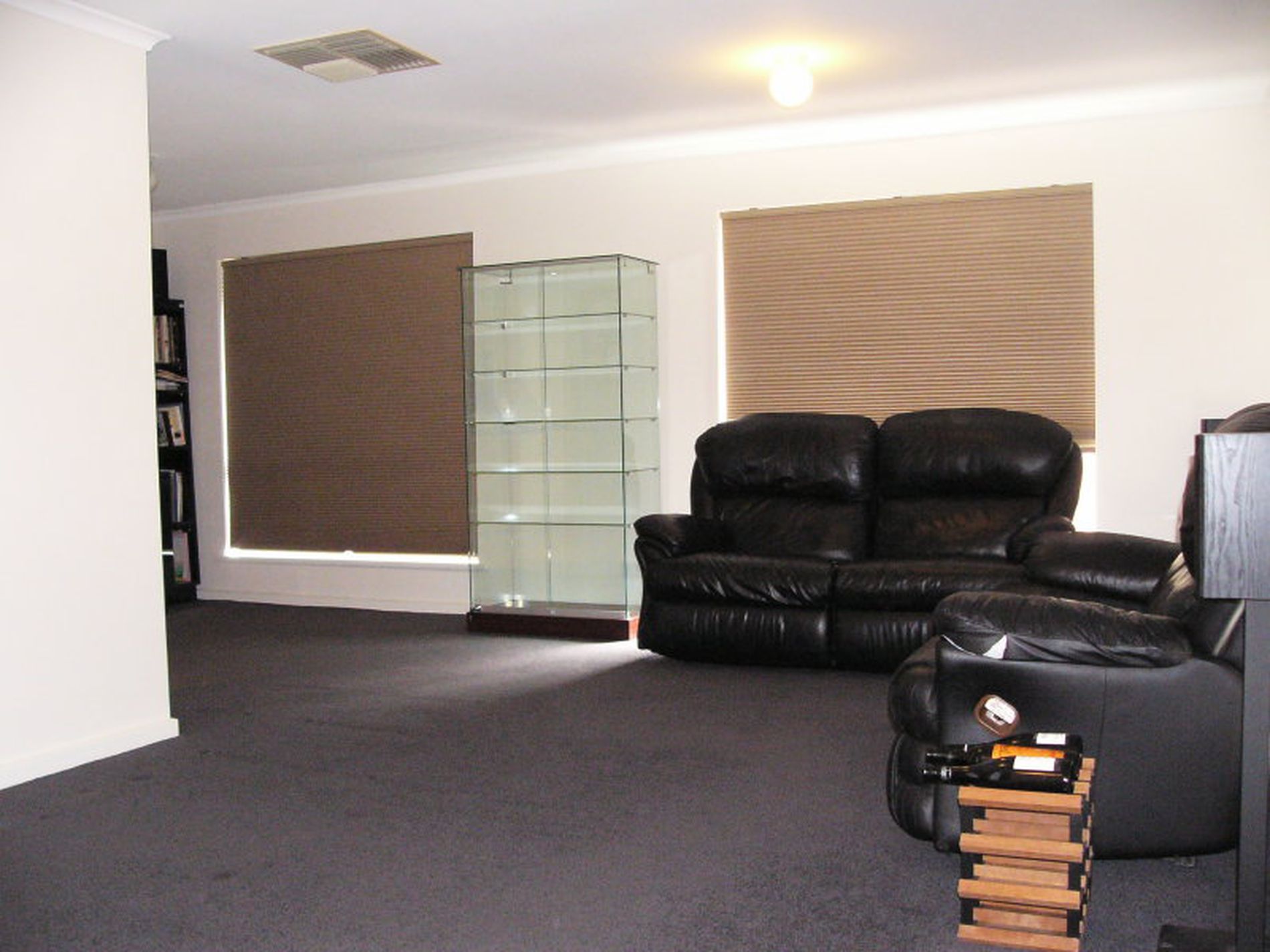 25 Greenbank Grove, Hackham