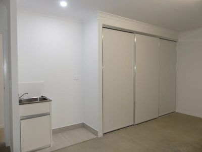 9A Spence Street, Svensson Heights