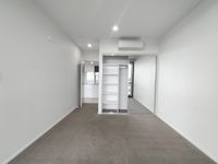 806 / 8 Hunt Street, Hamilton