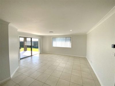 46 Federation Boulevard, Forbes