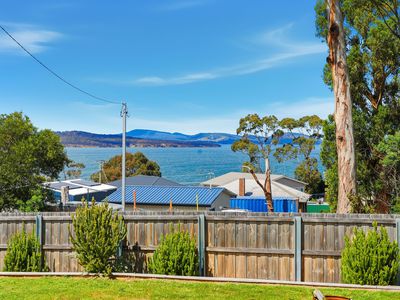 6 Oak Street, Primrose Sands