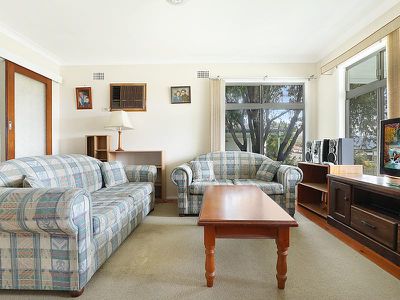 67 Parkes Street, Oak Flats