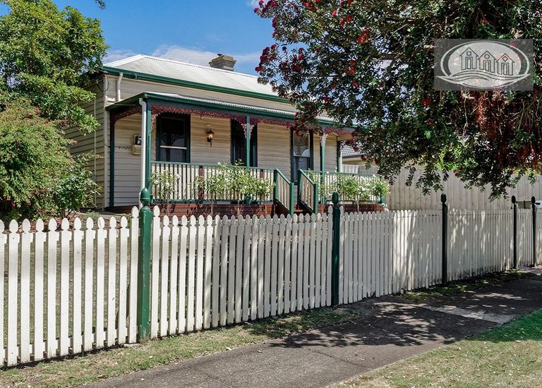 13 Browning St, Portland