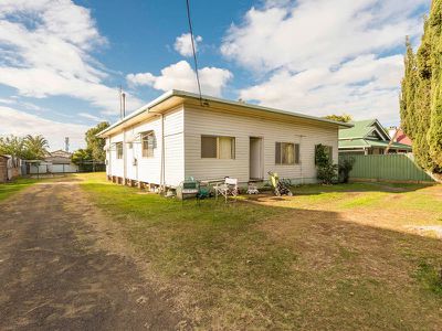 4-6 River Street, Casino