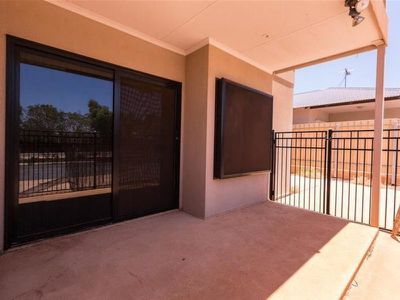 1 / 30 Lapwing Way, South Hedland