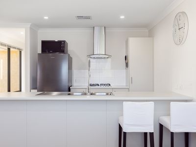 9D Rodsand Circuit, Ellenbrook