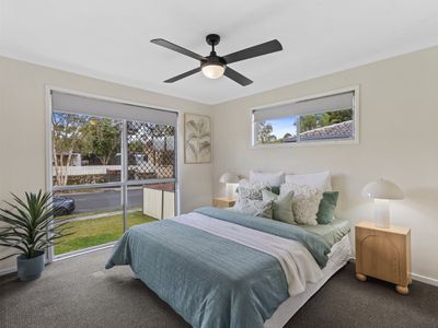 8 William St, Rochedale South