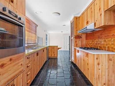 15 Banksia Crescent, Hoppers Crossing