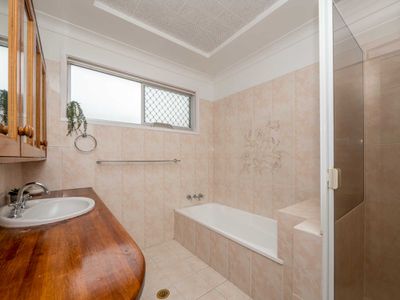 7 Narrogal Court, Ocean Shores