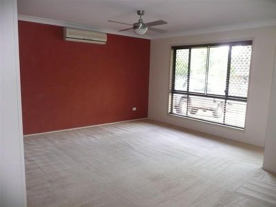 2 Gavia Court, Rochedale South