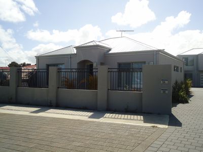 9A Gibb Crescent, Westminster