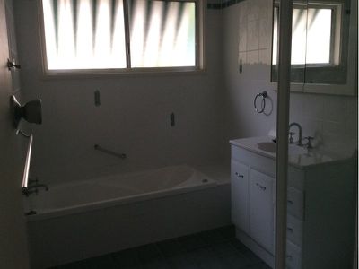 46 The Esplanade, Oak Flats