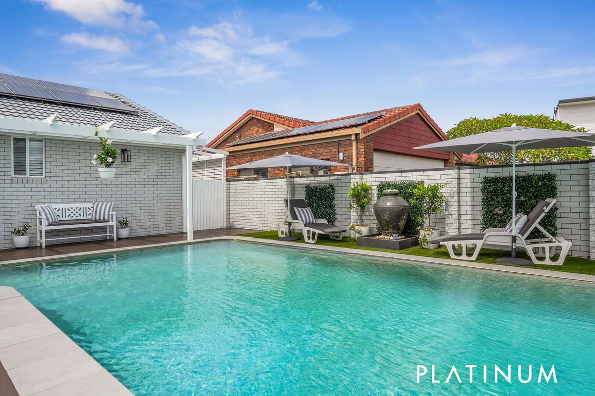 10 Spinnaker Court, Currumbin Waters
