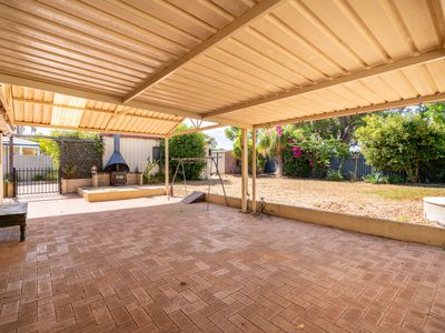 38 Ricketts Court, Rockingham