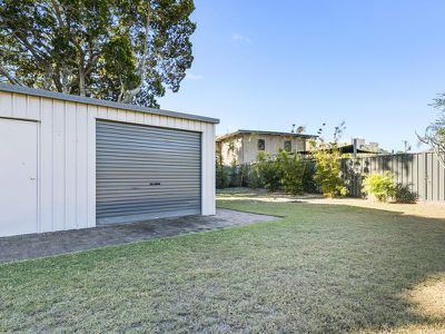 1 / 120 Cypress, Torquay