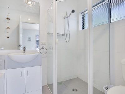 2 / 12 Russell Street, Hawks Nest