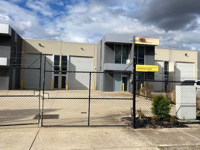 2 / 87 Riverside Avenue, Werribee