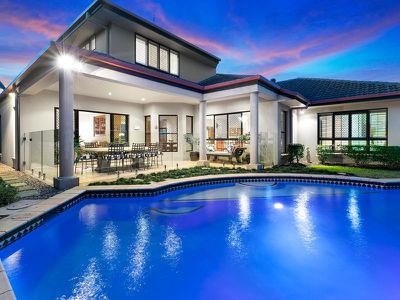19 The Heights, Underwood