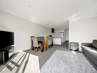 5B Bruce Ave, Glenview