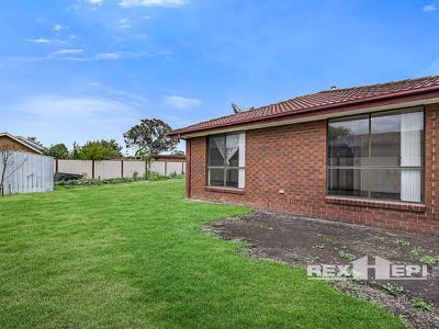 18 Beckington Crescent, Hampton Park