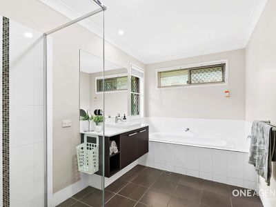 16 Fred Pham Cres, Doolandella