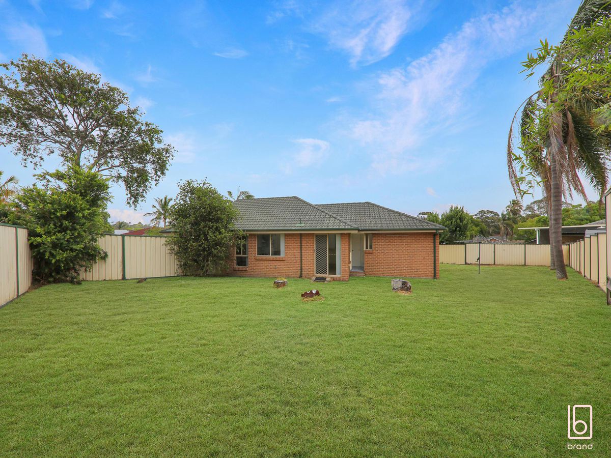 4 Corey Place, Lake Haven