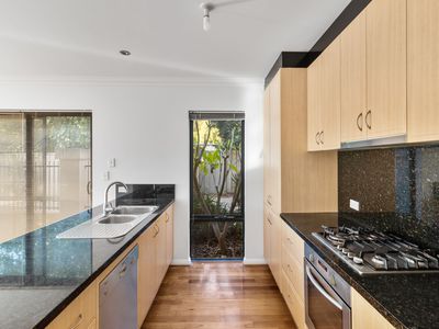 1 / 11 Salisbury Road, Rivervale