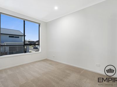 2 Gudali Walk, Clyde North