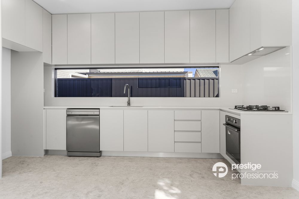 3 / 5 Elouera Crescent, Moorebank