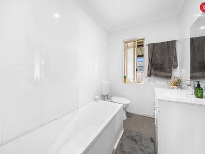 38 Guthega Crescent, Heckenberg