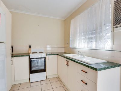 9 / 3 ROSEGUM PLACE, Redbank Plains