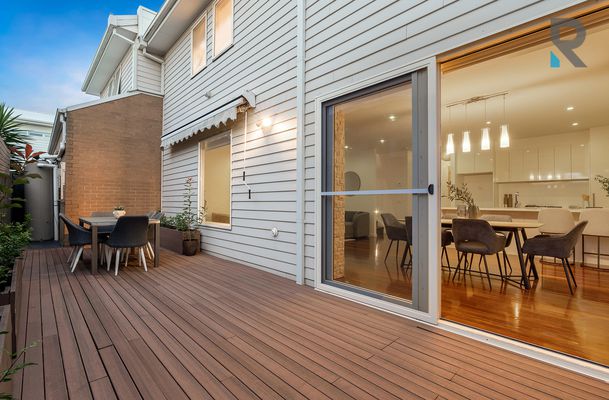 2 / 158 Spencer Street, Essendon