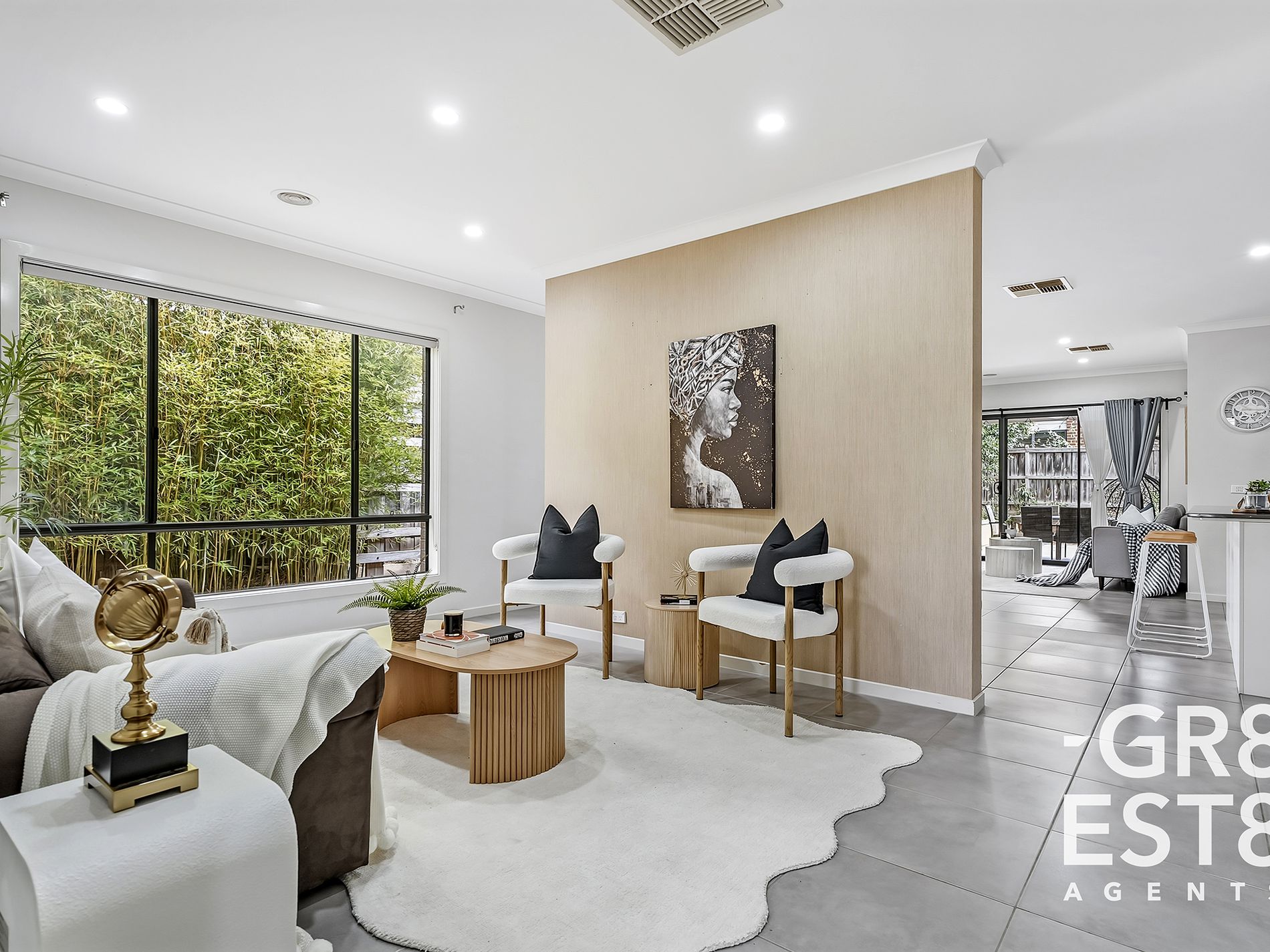 8 John Russell road, Cranbourne West