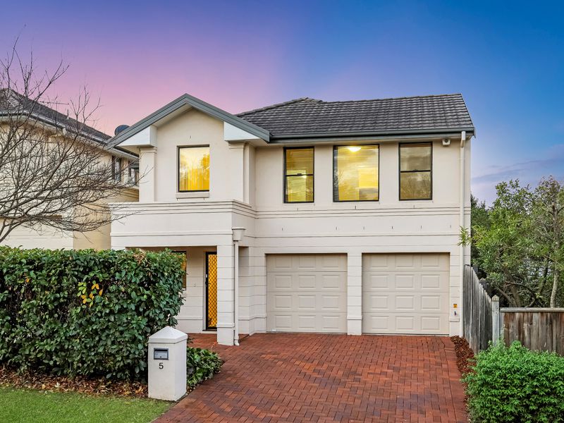 5 Etruscan Court, Glenwood