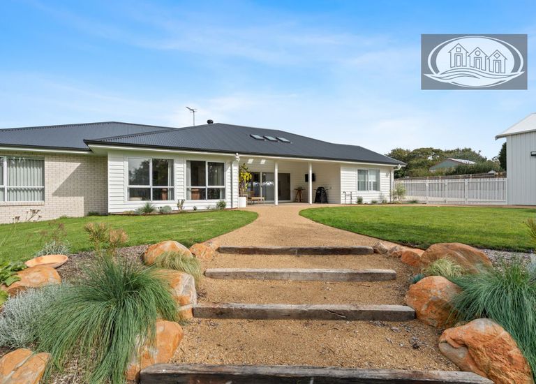 28B Burvilles Road, Portland