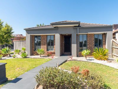 27 Waterbury Street, Cranbourne