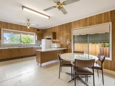 2 Burgundy Crescent, St Albans