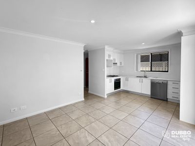 55a Champagne Drive, Dubbo