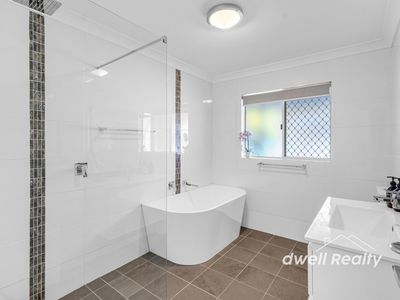 2 JUSTFIELD DRIVE, Sussex Inlet