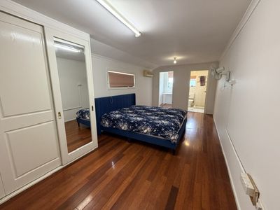 B4 / 31 Lenton Crescent, Oakhurst