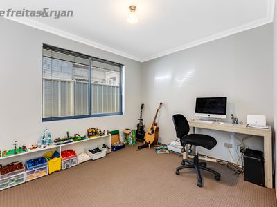 130 Badgerup Avenue, Lakelands