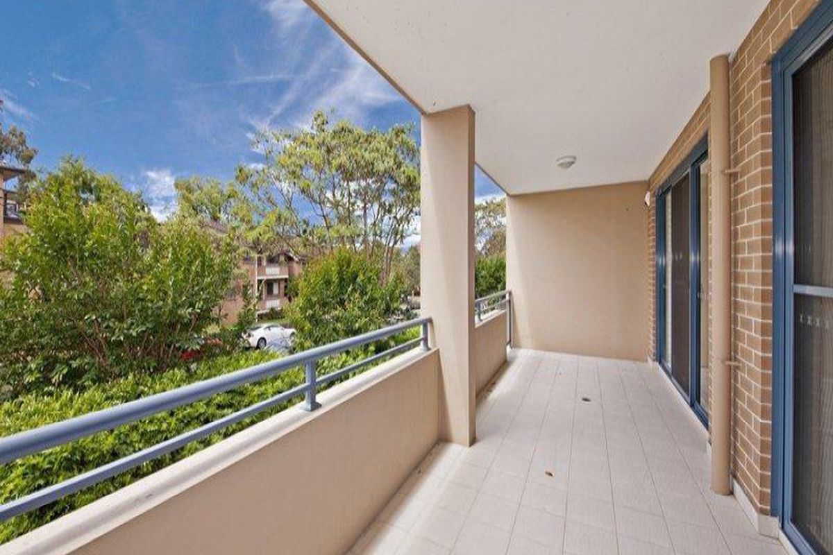 13 / 2 Tavistock Road, Homebush West