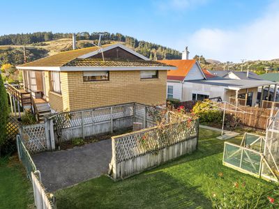 11 Hall Road, Sawyers Bay