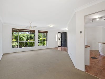 10 Flame Tree Drive, Tewantin