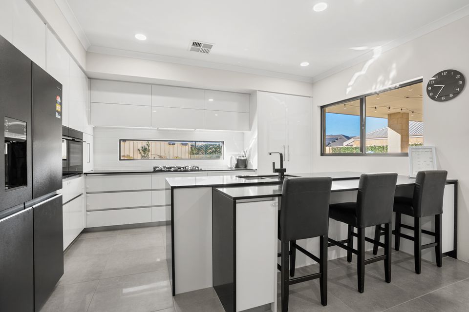 3 MIKADO RISE, Madora Bay