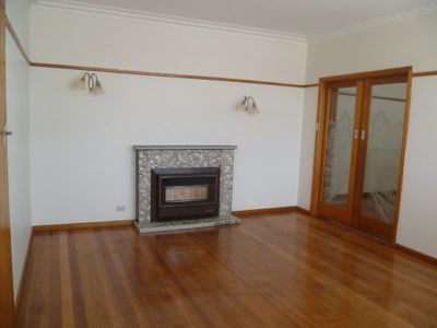 140 Vines Road, Hamlyn Heights