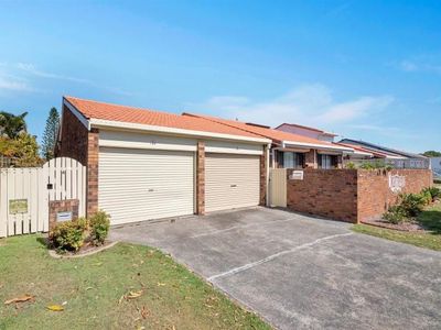 4 / 105 Sunshine Boulevard, Mermaid Waters