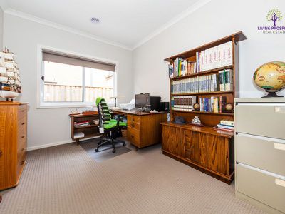 5 Leadbeater Street, Point Cook